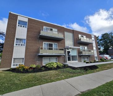 86 Wellington Street, Barrie - Photo 2