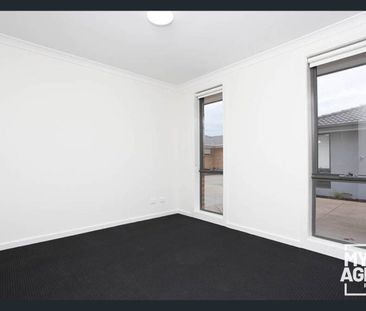 For Lease - Photo 5