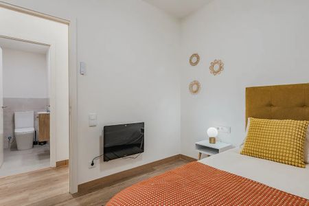 Carrer Baró de Maldà, L'Hospitalet de Llobregat, Catalonia 08901 - Photo 3