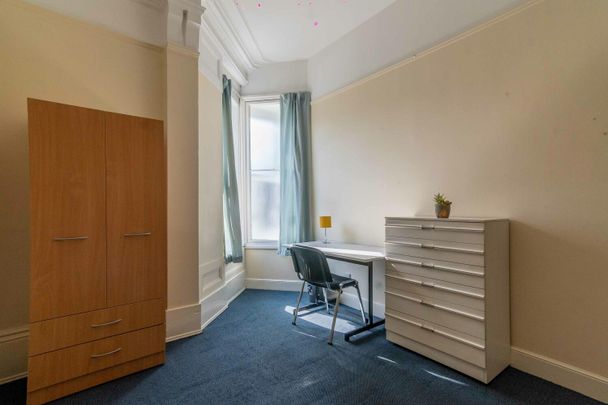 Flat 1 , 23 Park Street - Photo 1