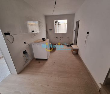 BRAND NEW RENOVATED TOWN HOUSE A STONE'S THROW FROM THE BEACH WITH ... - Photo 4