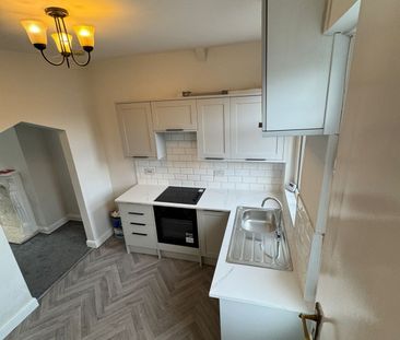 2 bed terraced house to rent Castle Street, Barnsley S70 - Photo 3