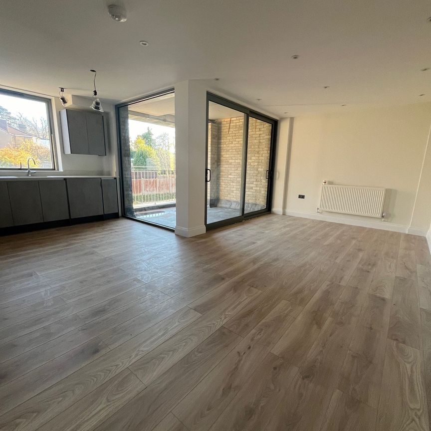 Selsdon Road, Surrey, London - Photo 1