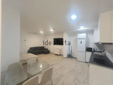 Alquiler de estudio en Calle Alpujarras - Photo 4