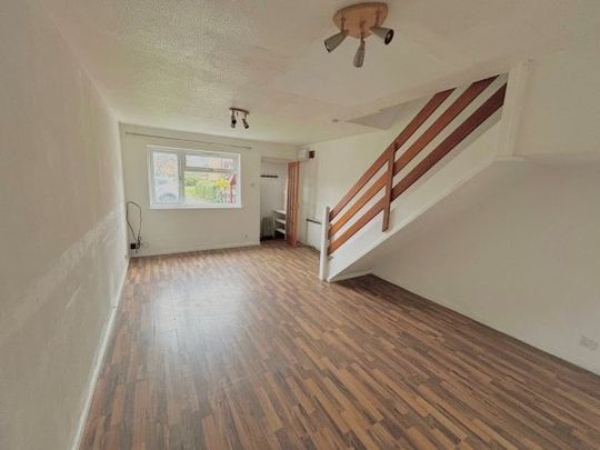 Haldene, Two Mile Ash - Photo 1