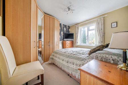 3 bedroom detached bungalow to rent - Photo 5