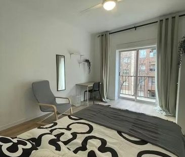 Carrer de la Indústria, Valencia, Valencian Community 46022 - Photo 3