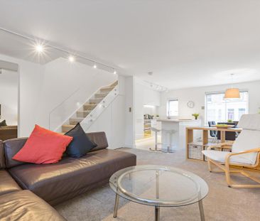 2 bedroom maisonette to rent - Photo 1