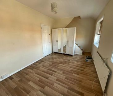 3 bedroom terraced house to rent - Photo 6