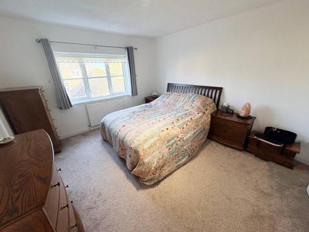 3 bedroom detached house to rent - Photo 5