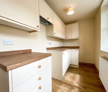 2 bedroom terraced house to rent - Photo 5