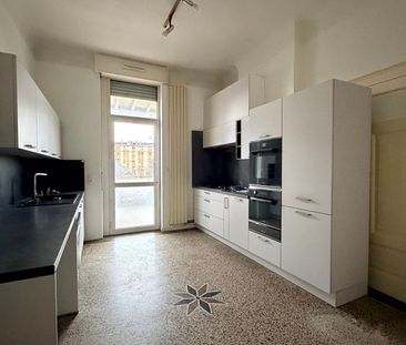 Location Appartement 6 pièces 159m² - Photo 1