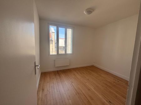 Location Appartement 4 pièces 73m² VALENCE 26000 - Photo 2