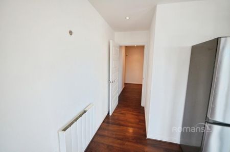 1 bedroom flat to rent - Photo 5