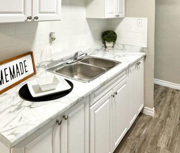 Avon Place Apartments - ALL INCLUSIVE - Photo 2