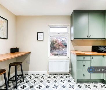 1 bedroom in a house share to rent - Photo 5