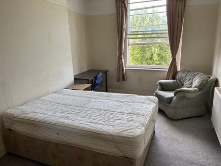 Tyndalls Park Road, Cotham, Bristol - Photo 3