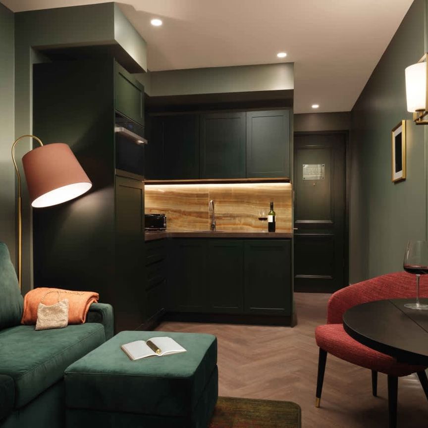 Harrington Gardens South Kensington SW7 - Photo 1