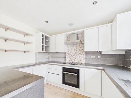 2 bedroom end of terrace house to rent - Photo 5