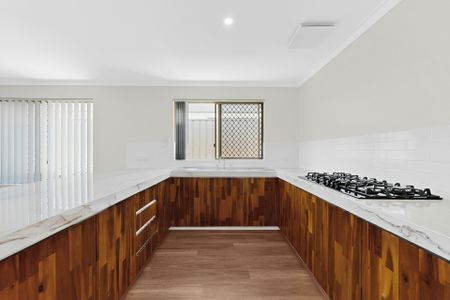 Welcome to your newly renovated home! - Photo 5