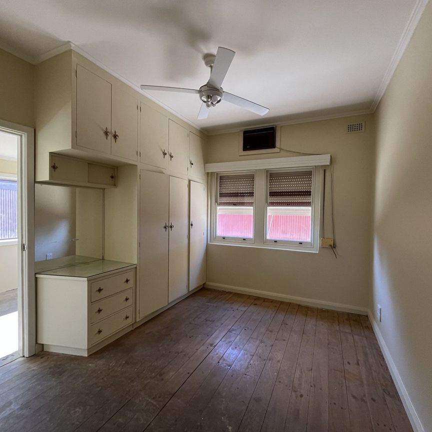 16 Eyre Highway, Port Augusta West - Photo 1