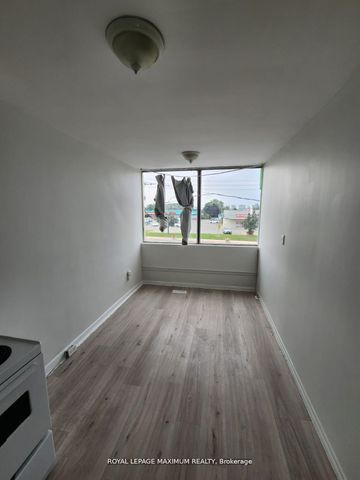 For Lease - 827 Albion Road, Toronto, Ontario - Photo 4