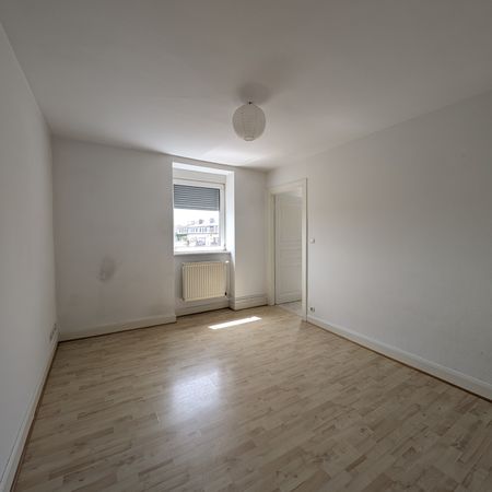 Location Appartement 2 pièces 51m² MULHOUSE 68100 - Photo 4