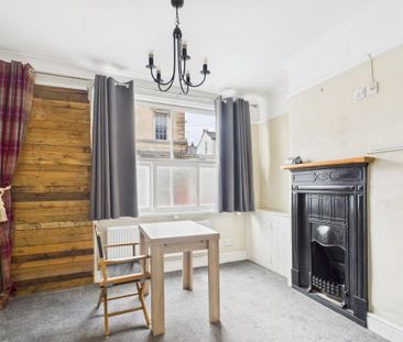 2 bedroom end of terrace house to rent - Photo 1