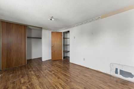 For Lease - 164E Henry Street, Brantford, Ontario - Photo 3