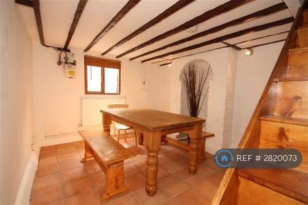 4 bedroom terraced house to rent - Photo 2