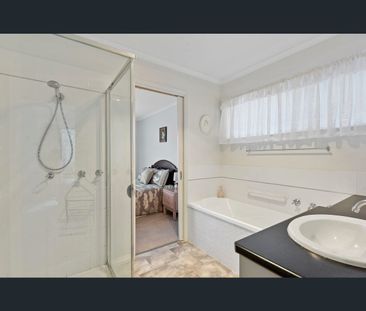 93 Queen Street, Kangaroo Flat, Vic 3555 - Photo 4