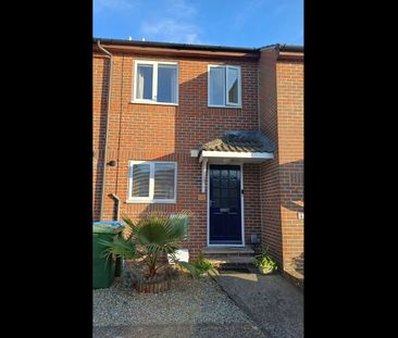 Room in a Shared House, Dempsey Close, SO19 - Photo 2
