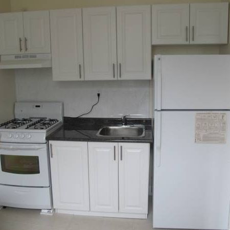 2 Bedroom - DOWNTOWN !!!!!! - Photo 1