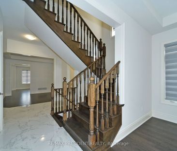 For Lease - 210 Mckean Drive, Whitchurch-Stouffville, Ontario - Photo 1