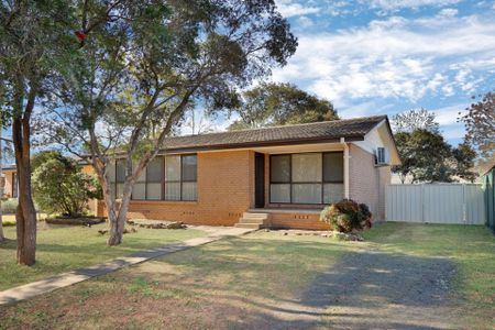 Charming 3-Bedroom Home - Photo 4