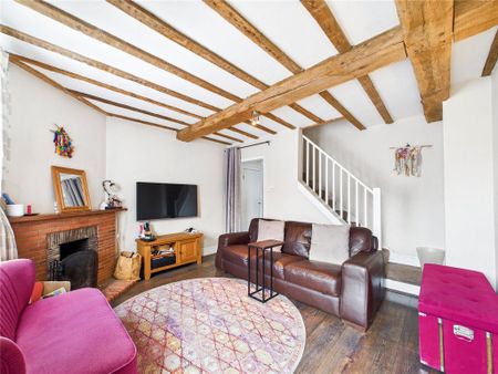 3 bedroom end of terrace house to rent - Photo 2