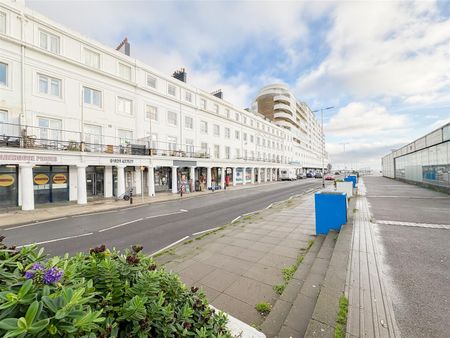 Marina, St. Leonards, TN38 0BU - Photo 4