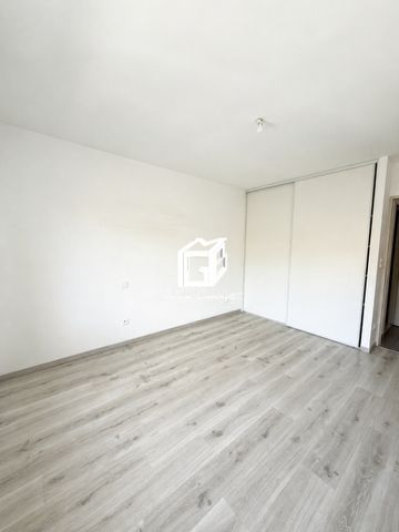 Location Appartement 3 pièces 78m² ONET LE CHATEAU 12850 - Photo 2