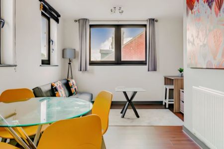 1 Bed 1 Bath - Photo 3