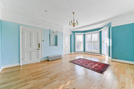 6 bedroom detached house to rent - Photo 3