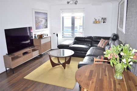 Woodcote Road, Wallington, SM6 - Photo 5