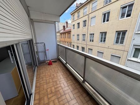 Location Appartement 1 pièce 29m² ST ETIENNE 42000 - Photo 4
