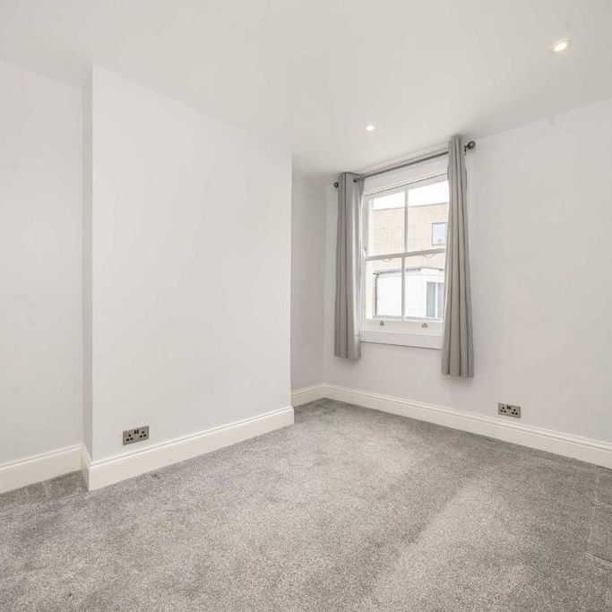 2 bedroom terraced house to rent - Photo 1