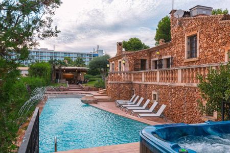 Luxury 5 room Detached House for rent in Costa de los Pinos, Balearic Islands - Photo 2