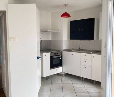 Location appartement Rives 38140 45.84 m² - Photo 3