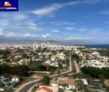 Piso en alquiler en Urbanización de Roquetas-Las Marinas - Photo 4