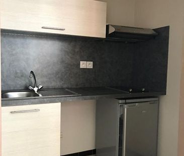 Location Appartement 1 pièce 23m² - Photo 2