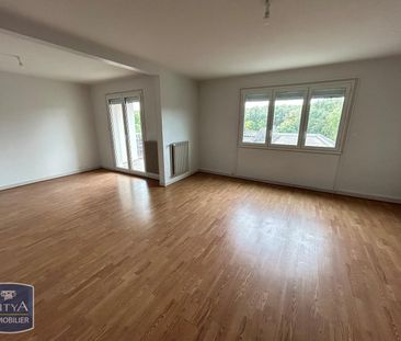 Location Appartement 5 pièces 116m² BOURGES 18000 - Photo 2