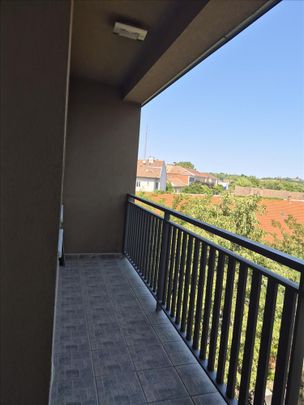 Kiadó felújított lakás - Sopron - Fotó 1