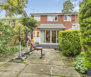 3 bedroom terraced house to rent - Photo 6